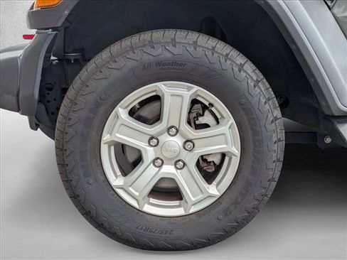 Used 2021 Jeep Wrangler Unlimited Sport image 23