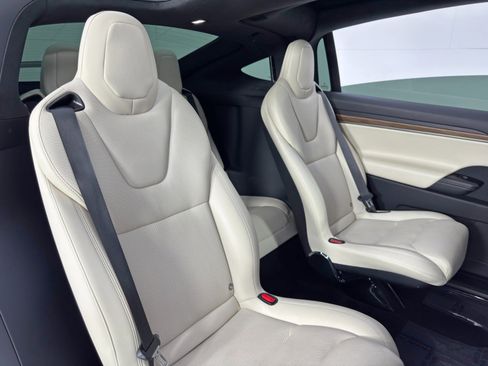 Used 2023 Tesla Model X Standard Range image 43