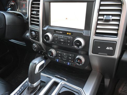 Used 2020 Ford F150 Platinum w/ Equipment Group 701A Luxury image 27