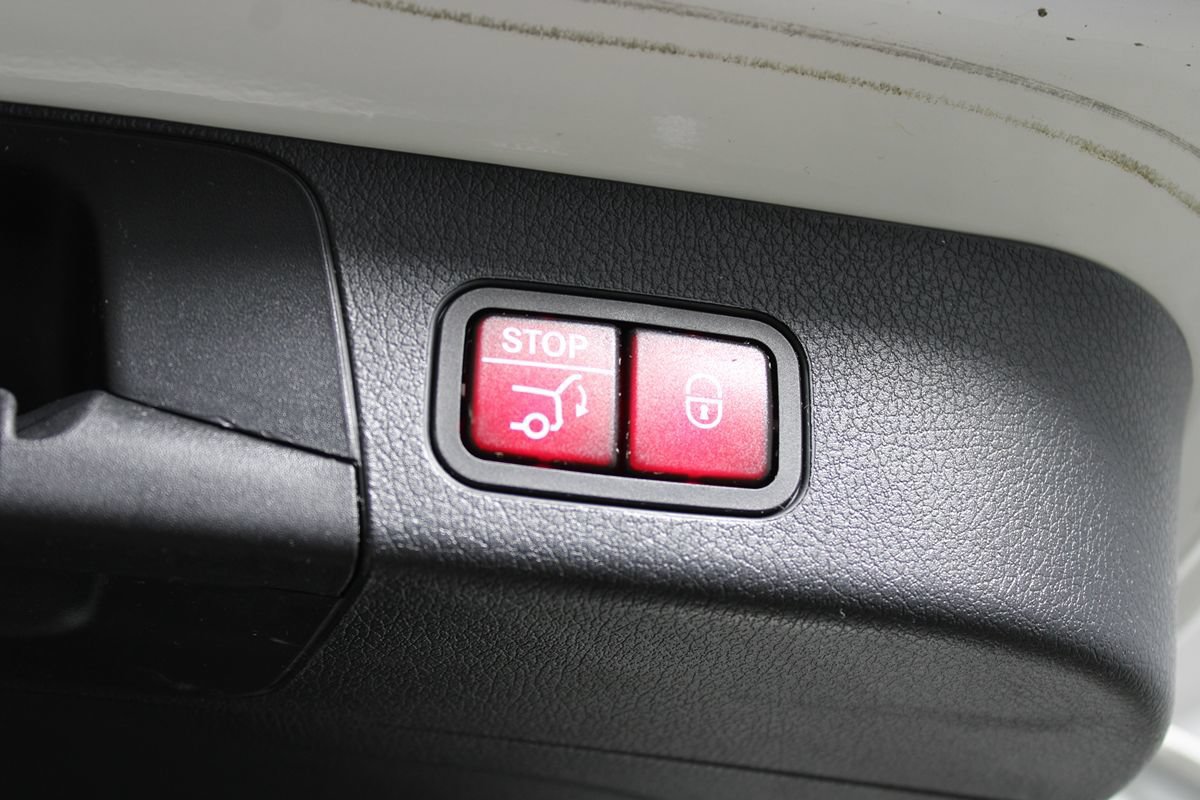 Used 2021 Mercedes-Benz GLB 250 image 28