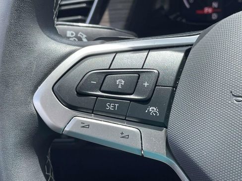 Certified 2024 Volkswagen Atlas SEL AWD/4WD image 22