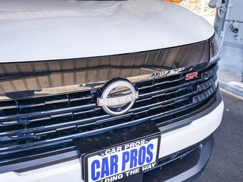 Used 2025 Nissan Kicks SR image 4