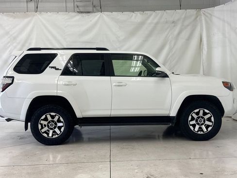 Used 2021 Toyota 4Runner TRD Off-Road Premium AWD/4WD image 3