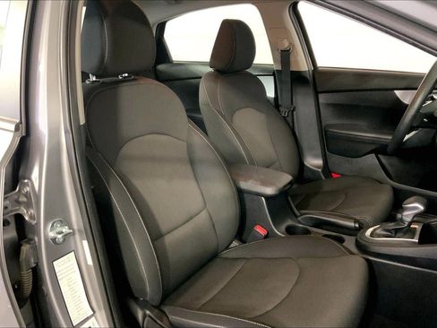 Certified 2024 Kia Forte LXS image 7