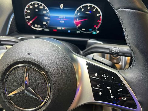 Certified 2025 Mercedes-Benz GLB 250 4MATIC image 26