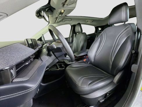 Used 2023 Ford Mustang Mach-E Premium RWD image 14