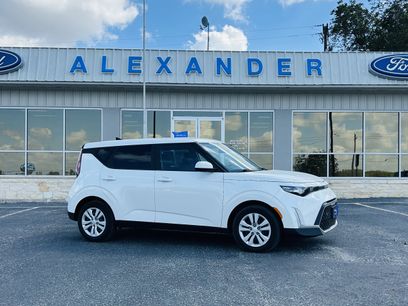 Used 2023 Kia Soul LX