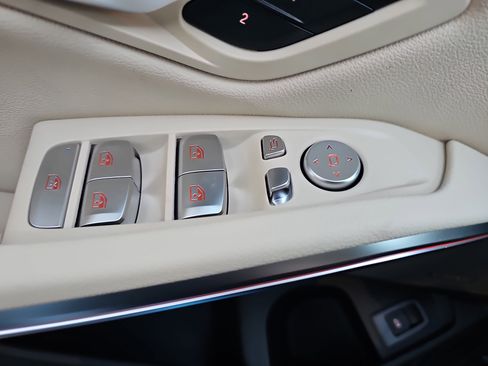 New 2026 BMW 330i Sedan w/ M Sport Package image 29