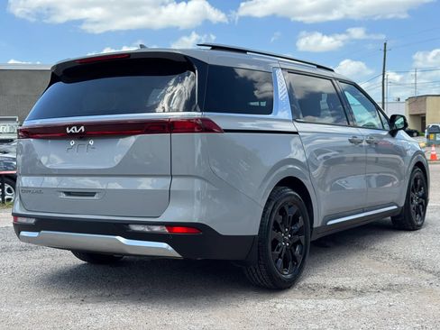 Used 2022 Kia Carnival SX FWD image 7