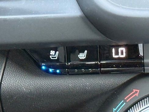 Certified 2020 Chevrolet Camaro LT image 20