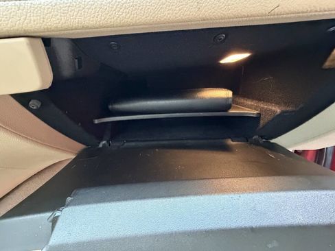 Used 2011 Cadillac CTS Luxury image 32