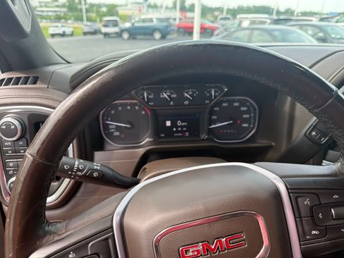 Used 2019 GMC Sierra 1500 SLT w/ SLT Premium Package AWD/4WD image 15