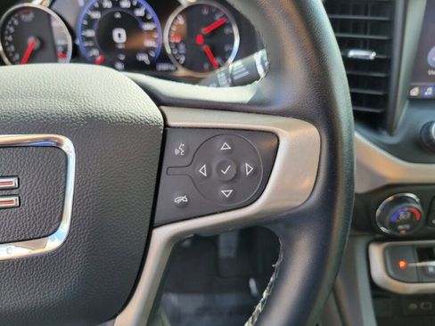 Used 2023 GMC Acadia Denali w/ Denali Ultimate Package image 19