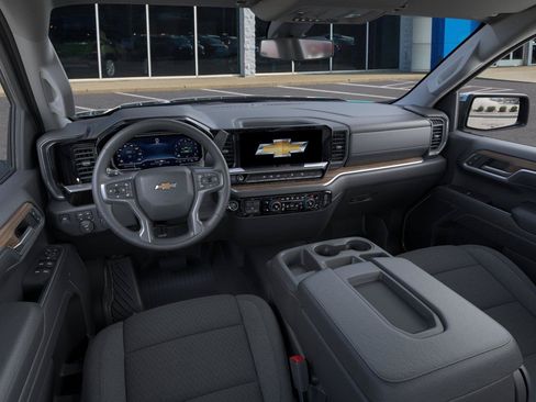 New 2026 Chevrolet Silverado 1500 LT w/ Z71 Off-Road Package AWD/4WD image 15