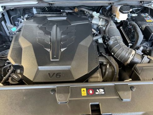 Used 2024 Kia Carnival SX image 38