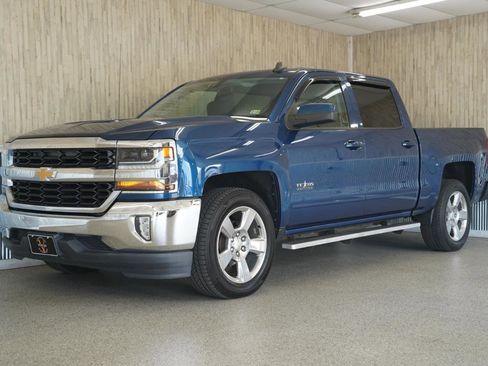 Used 2017 Chevrolet Silverado 1500 LT w/ Texas Edition RWD image 4