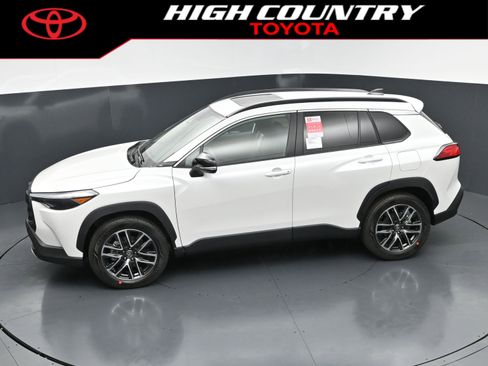 New 2026 Toyota Corolla Cross XLE w/ Convenience Package FWD image 28