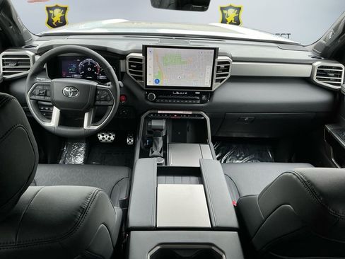 Used 2025 Toyota Sequoia Limited w/ TRD Off-Road Package image 17