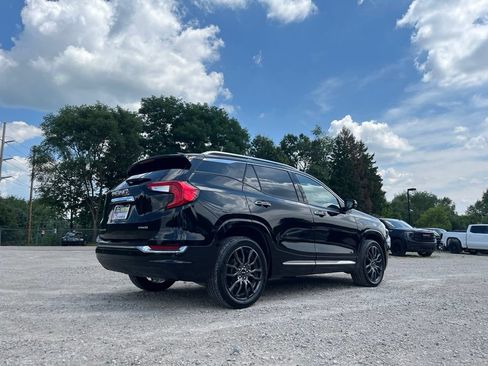 Used 2023 GMC Terrain Denali w/ Black Diamond Edition AWD/4WD image 9