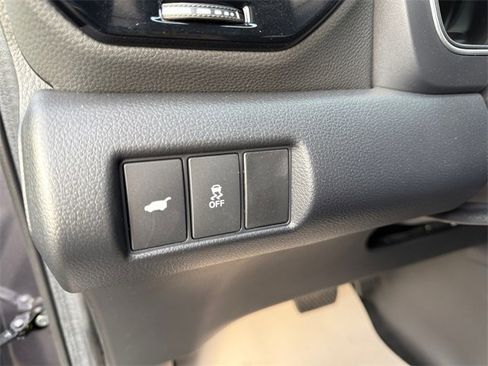 Certified 2025 Honda Pilot EX-L image 17