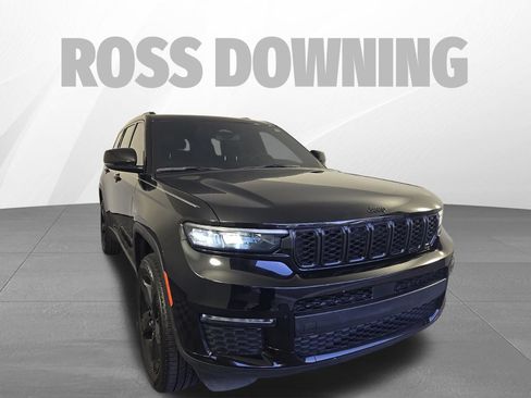 Used 2024 Jeep Grand Cherokee L Limited w/ Black Appearance Package RWD image 3