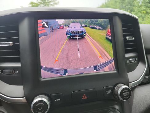 Used 2019 RAM 1500 Big Horn AWD/4WD image 16