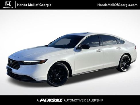 Certified 2025 Honda Accord SE image 1