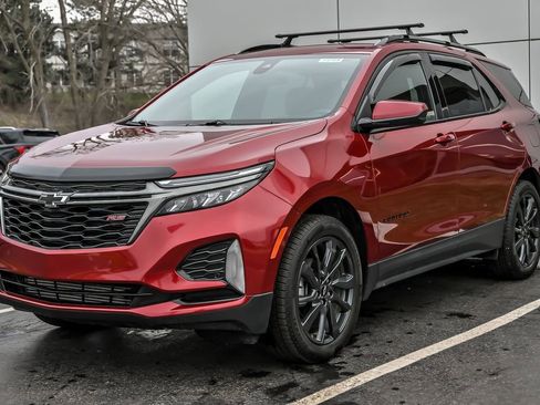 Used 2023 Chevrolet Equinox RS AWD/4WD image 5
