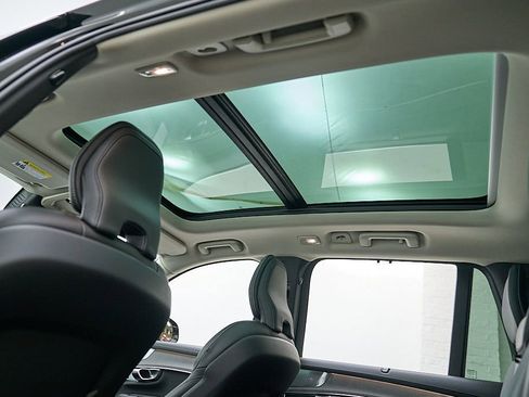 New 2026 Volvo XC90 T8 Ultra w/ Protection Package AWD/4WD image 25