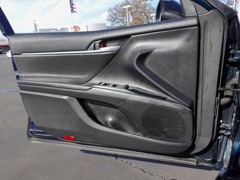 Certified 2020 Toyota Camry LE image 26