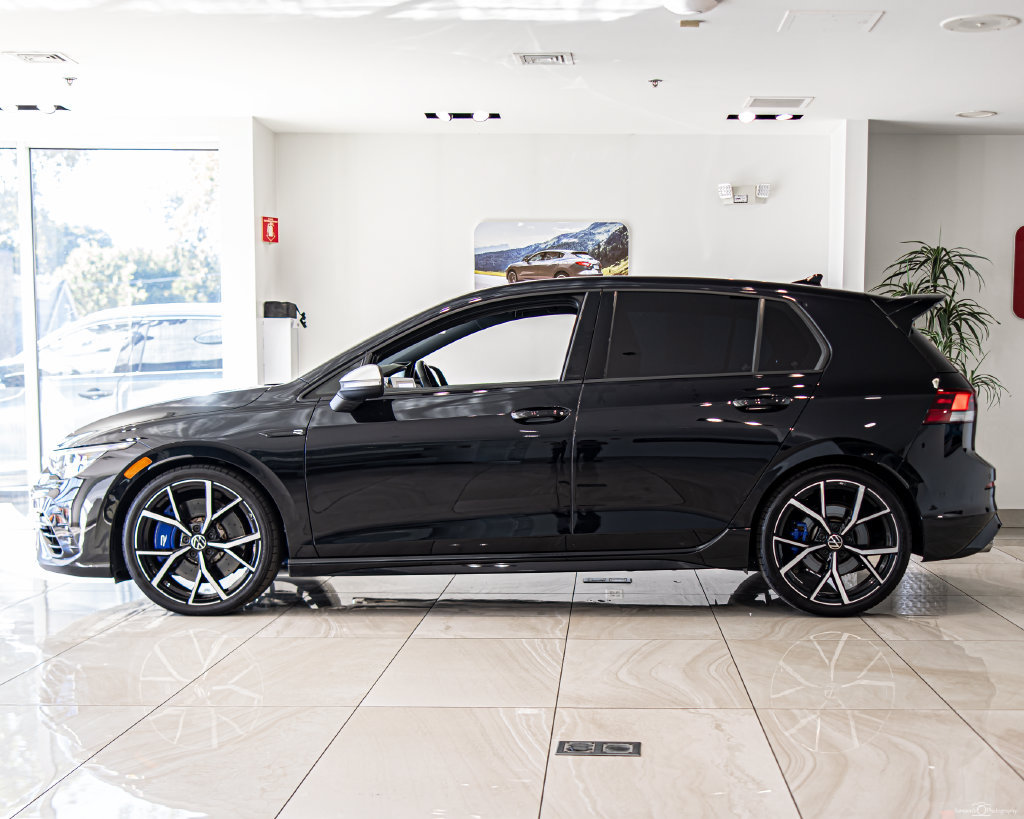 Used 2024 Volkswagen Golf R AWD/4WD image 6