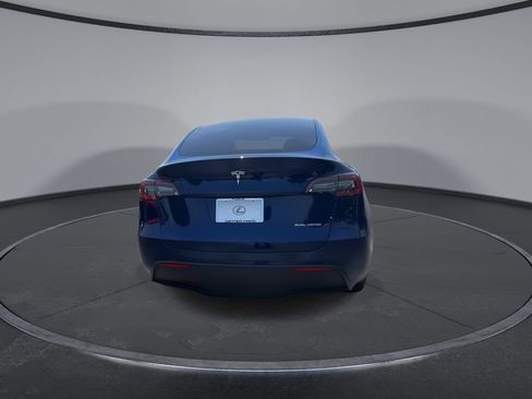 Used 2023 Tesla Model Y Long Range AWD/4WD image 8