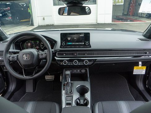 New 2026 Honda Civic Sport image 16