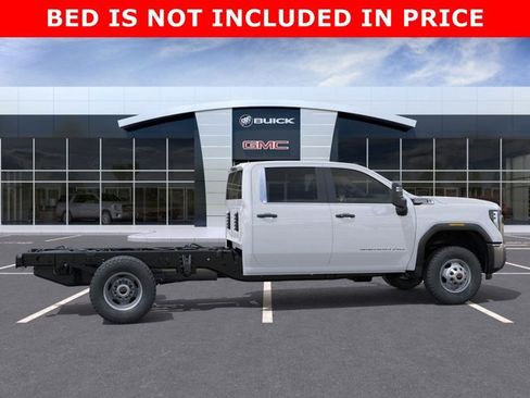 New 2025 GMC Sierra 3500 Pro w/ Convenience Package image 5