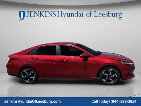 Certified 2023 Hyundai Elantra SEL w/ Convenience Package FWD image 3