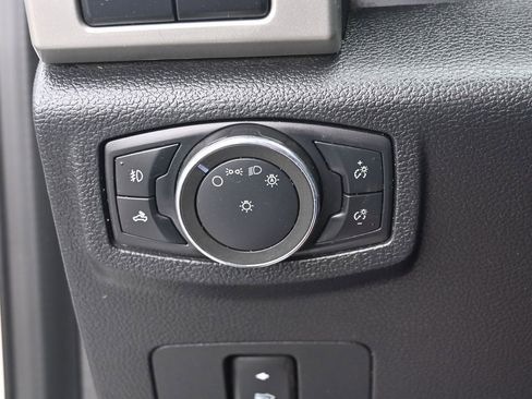 Used 2020 Ford F350 Lariat w/ Lariat Value Package image 34