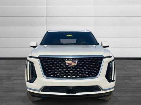 Used 2025 Cadillac Escalade Premium Luxury w/ Touring Package AWD/4WD image 8