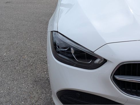 Used 2025 Mercedes-Benz C 300 Sedan image 9