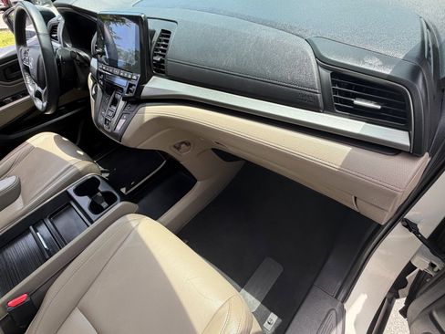 Used 2019 Honda Odyssey EX-L image 20
