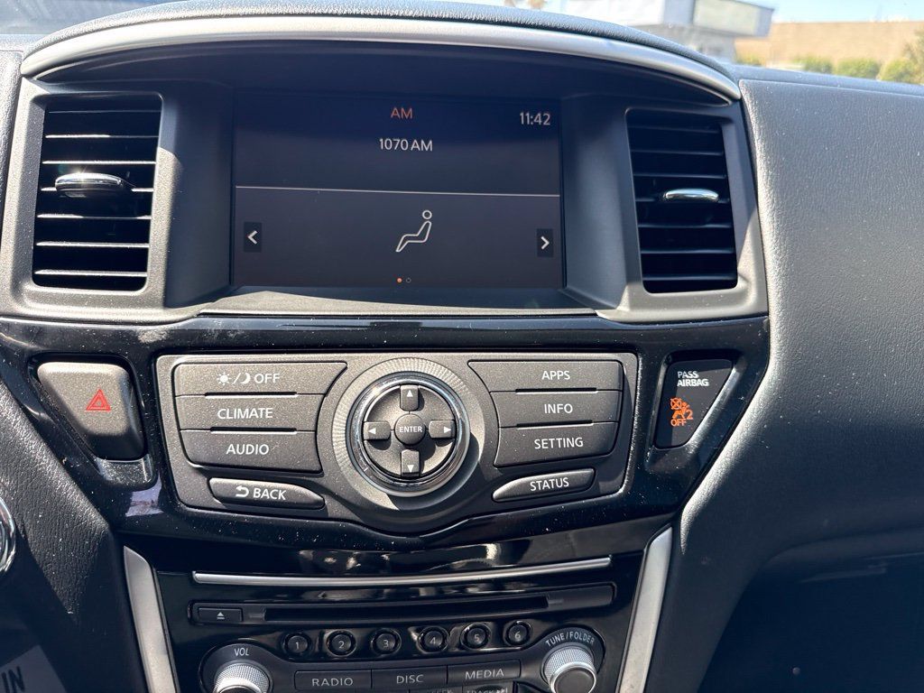 Used 2020 Nissan Pathfinder S AWD/4WD image 16