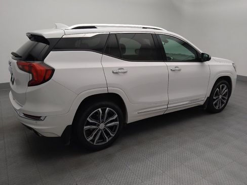 Used 2020 GMC Terrain Denali w/ Denali Premium Package FWD image 10