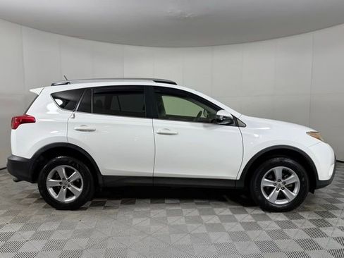 Used 2014 Toyota RAV4 XLE image 8