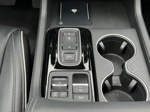 Used 2024 Honda Pilot Elite image 13
