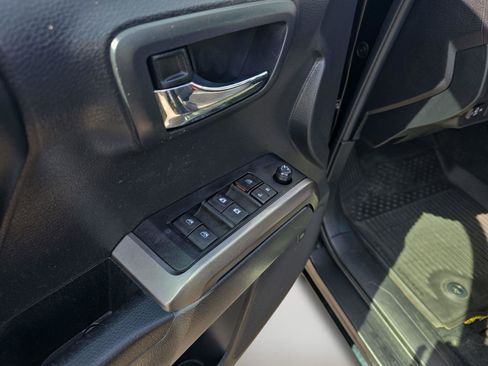 Used 2022 Toyota Tacoma Limited w/ Nightshade Package image 23
