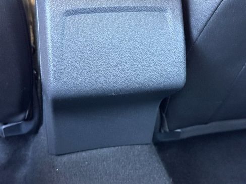 Used 2024 Volkswagen Jetta SE FWD image 14