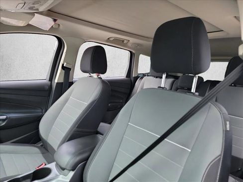 Used 2015 Ford Escape SE image 13