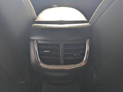 Used 2024 Chevrolet Malibu LT FWD image 16