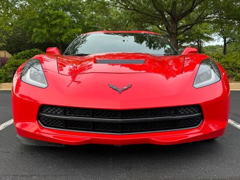 Used 2019 Chevrolet Corvette Stingray Coupe w/ 1LT RWD image 7