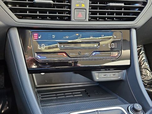 New 2026 Volkswagen Jetta SEL image 13