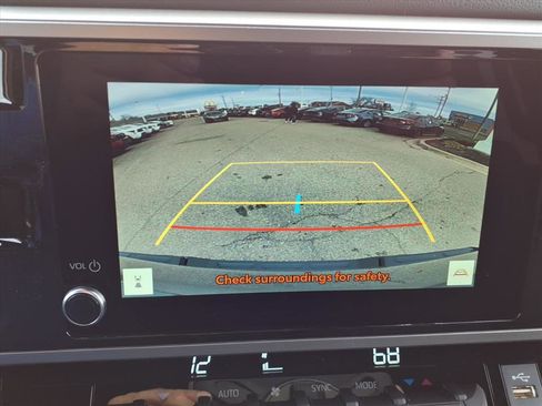 Used 2026 Toyota Tundra SR5 w/ SR5 Premium Package AWD/4WD image 10